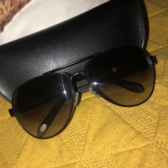 Fossil Sunglasses - Picture 3 of 3